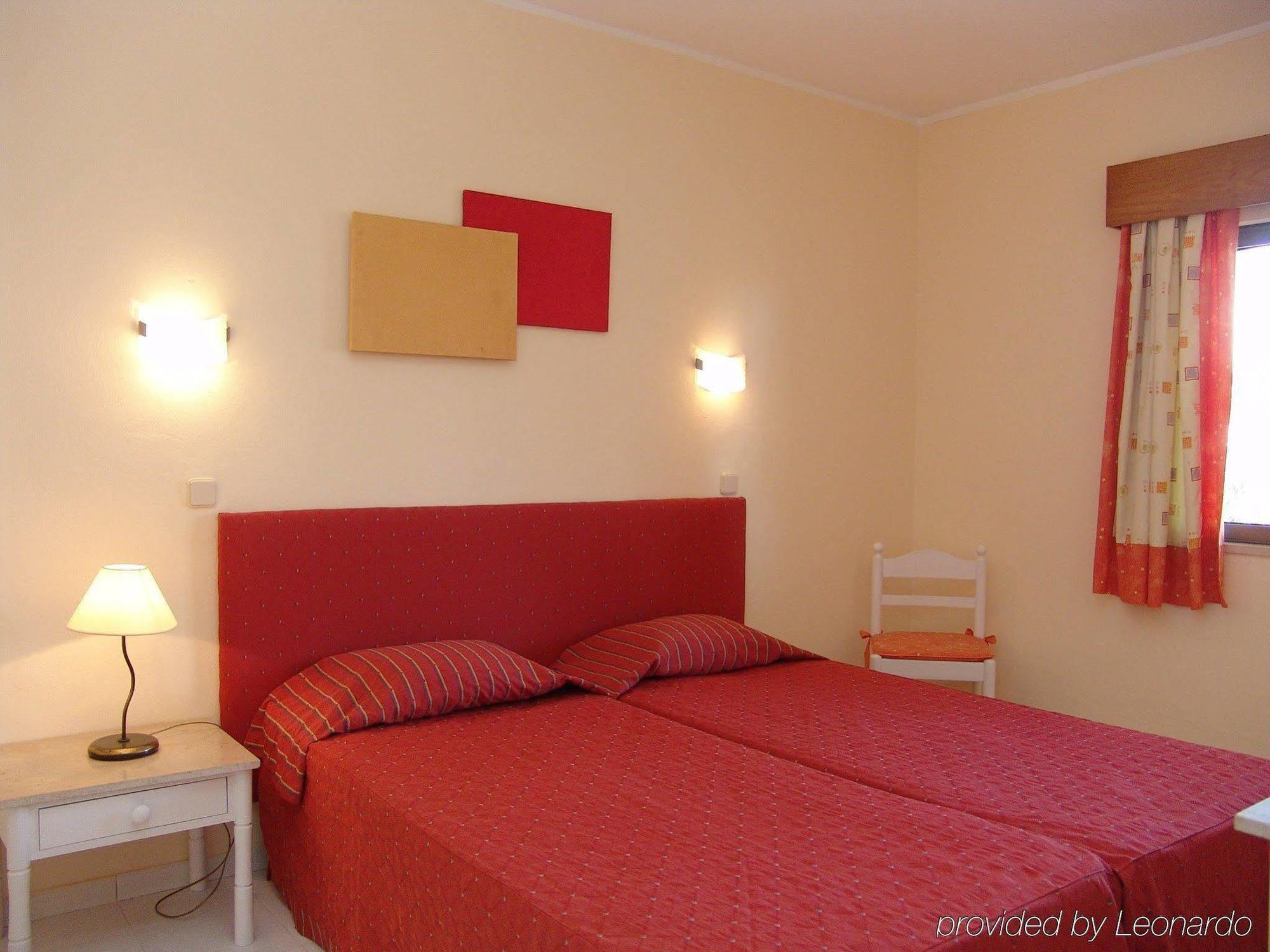 Cheerfulway Valmangude Jardim Apartamentos Albufeira Room photo